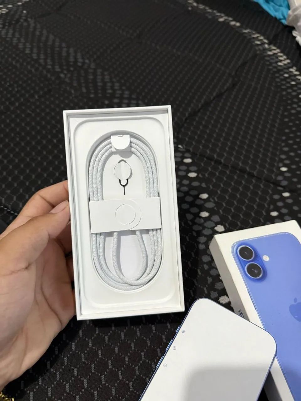 Iphone 16 ultramarine 128gb - Foto 4