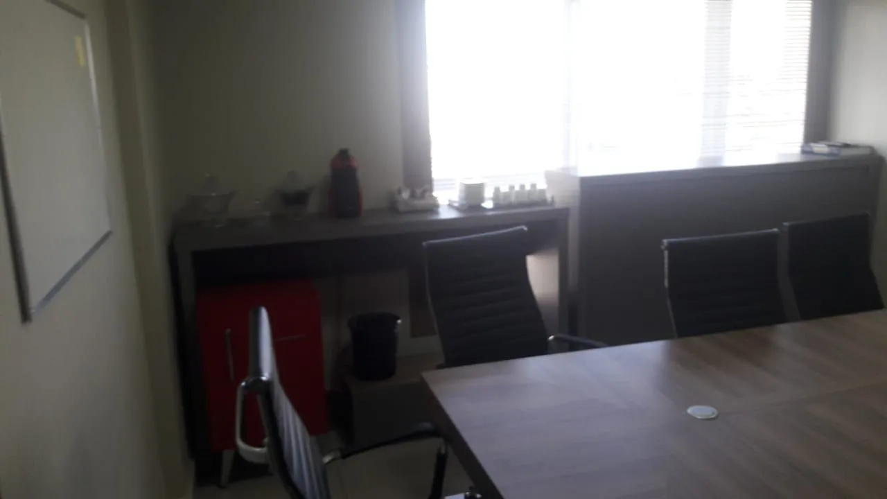 VENDO sala comercial 41m2 Edf Flamboyant Park Busines