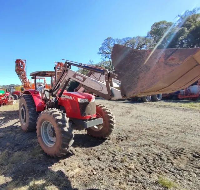 Trator Massey Ferguson - MF 4290. Fabricação 2017 - Foto 4