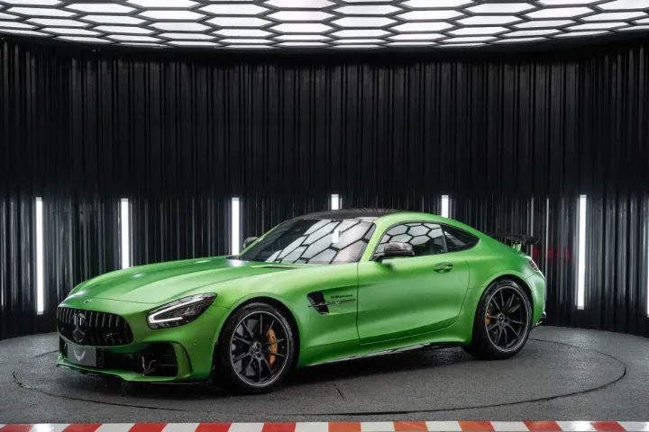 Mercedes-Benz GT R AMG 