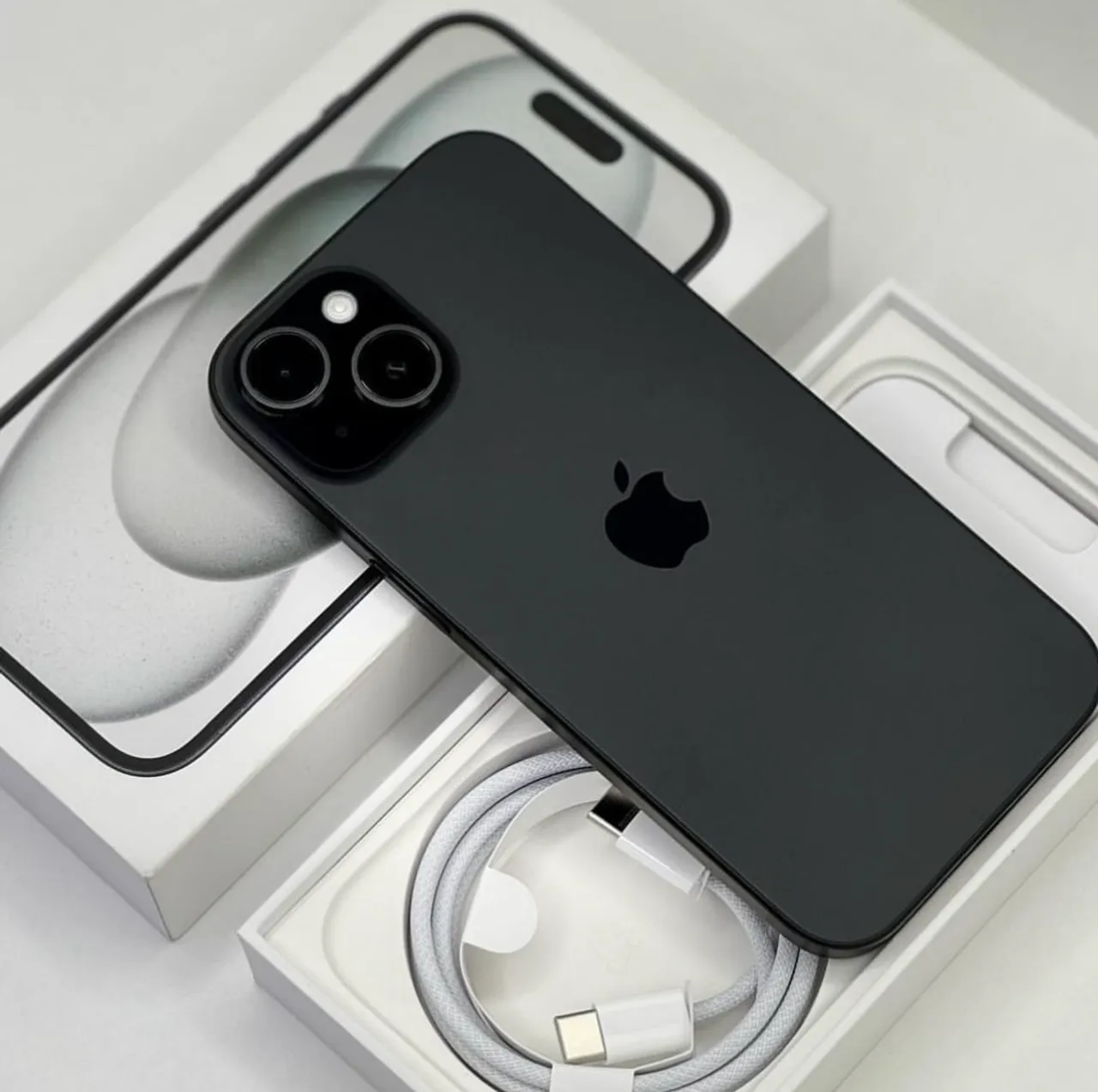iPhone 15
