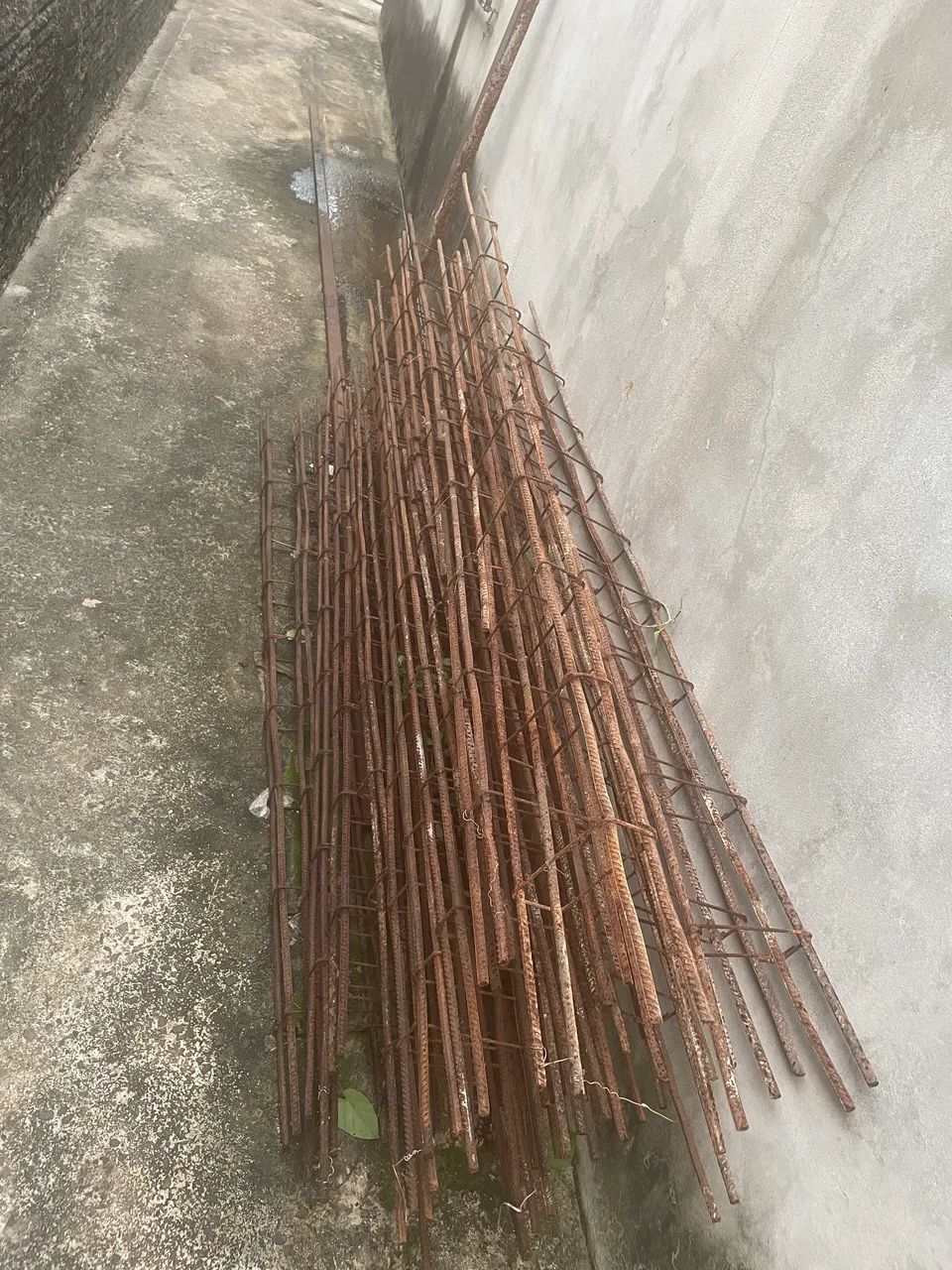 VENDO MALHA E COLUNAS 64385785396355121