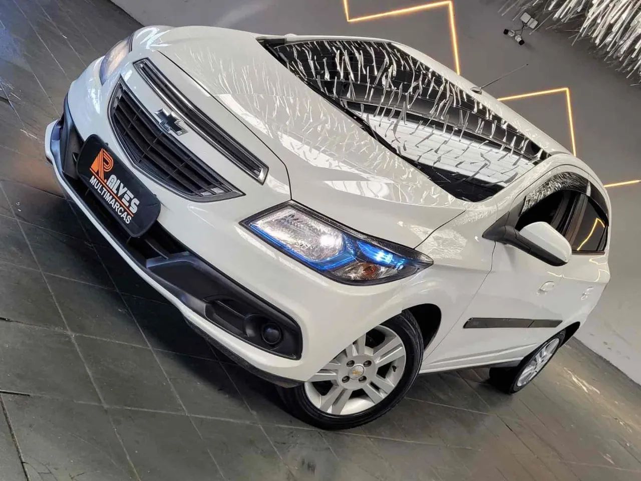 Chevrolet Onix 2013 1.4 mpfi lt 8v flex 4p manual - Foto 2