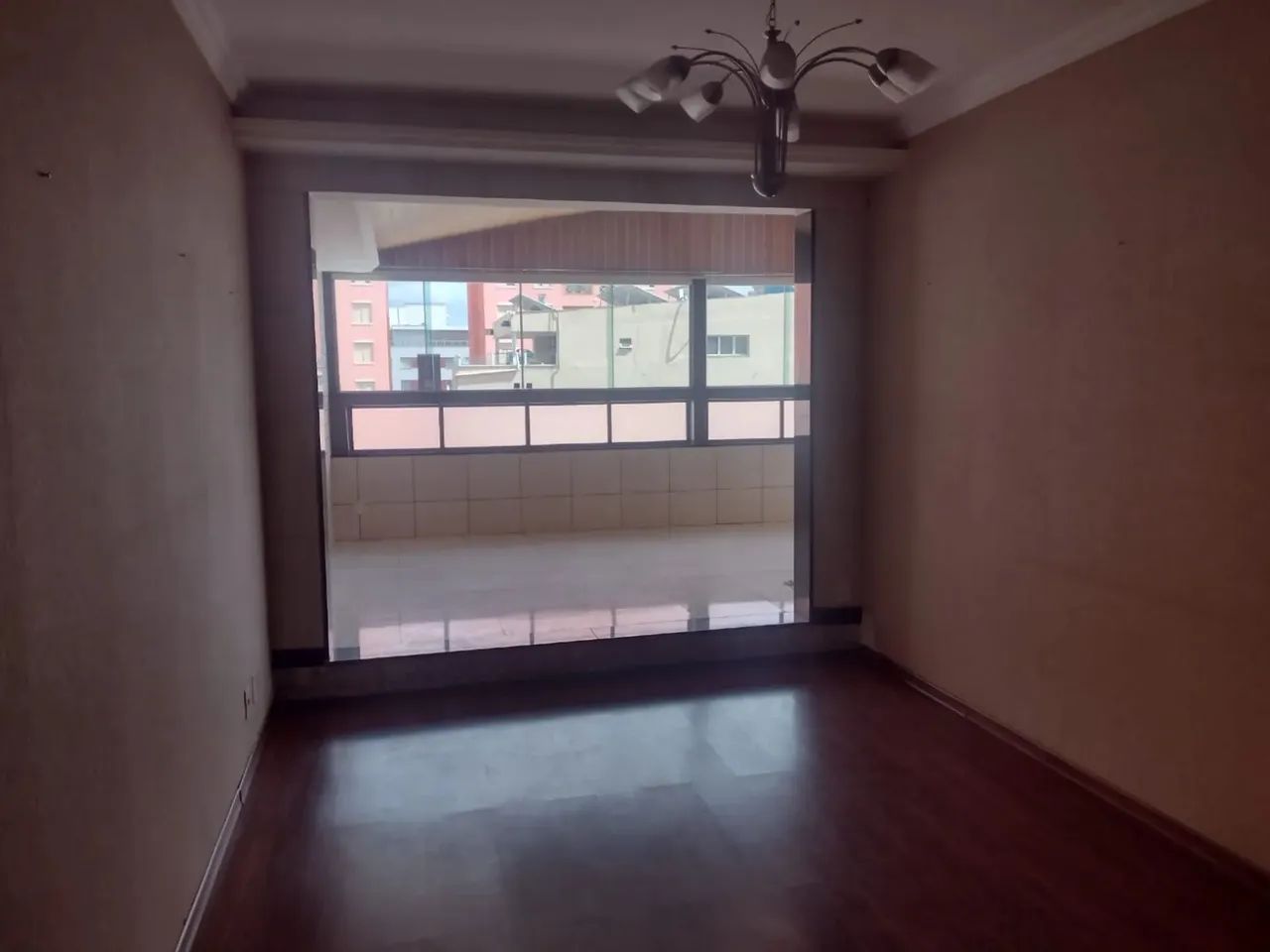 Imóvel para aluguel possui 85 metros quadrados com 3 quartos em Santa Tereza - Belo Horizo