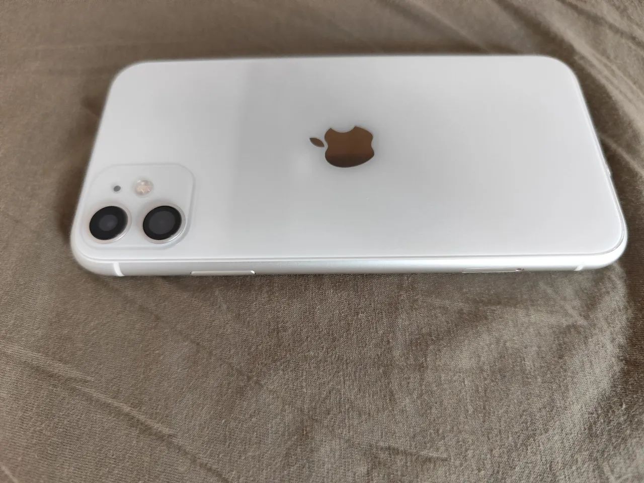 iPhone 11 Branco 128GB - Bateria 100% ? Impecável! - Celulares e