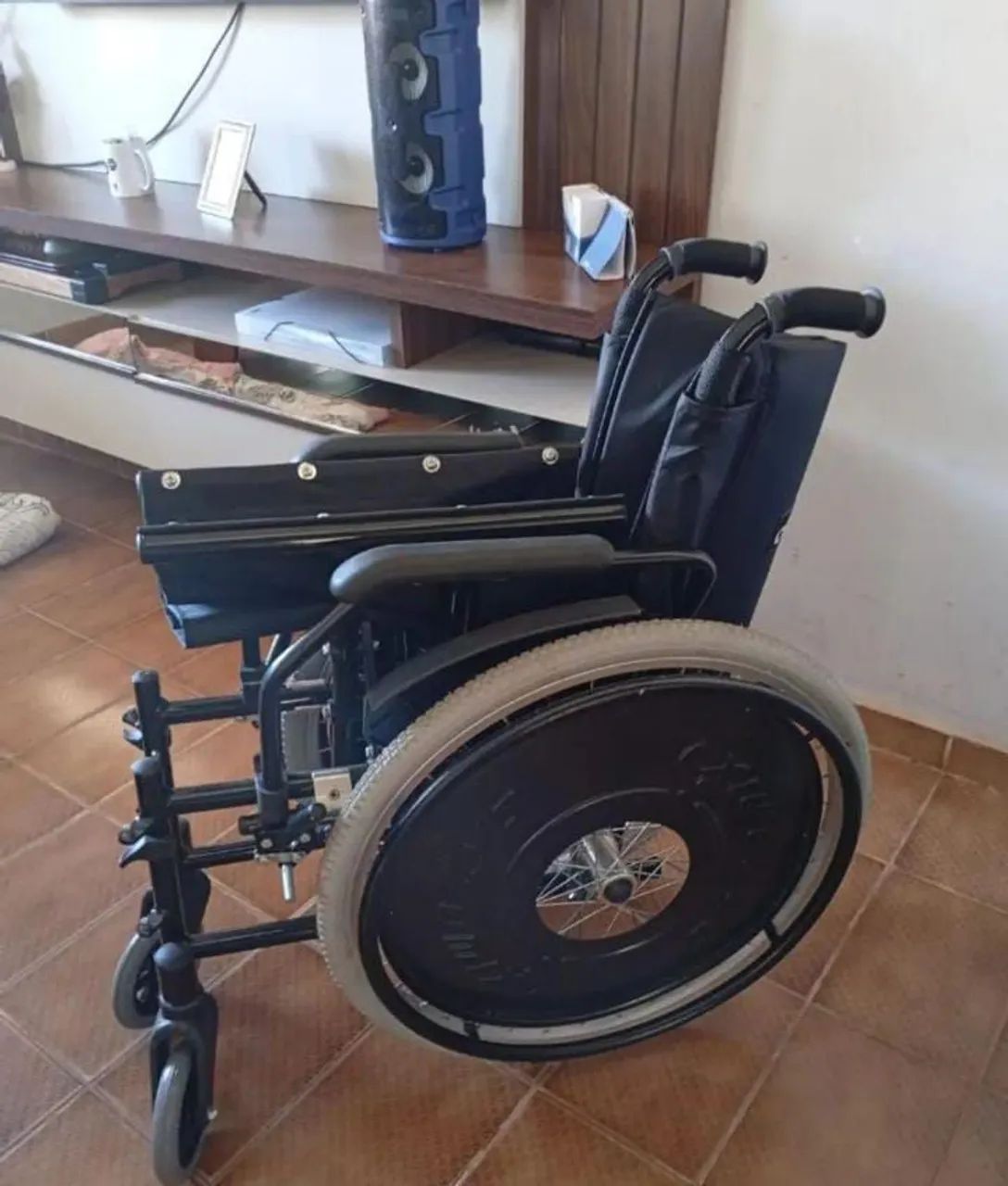 Cadeira de rodas manual  - Foto 3