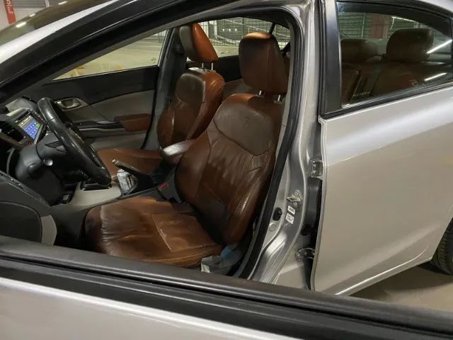 Honda Civic 1.8 flex Lxs Manual -  EXCLUSIVO (ÚNICO COM BANCOS E RODAS EXCLUSIVAS) - Foto 5