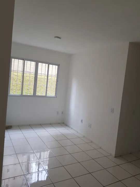Apartamento no Condomínio Safira IV