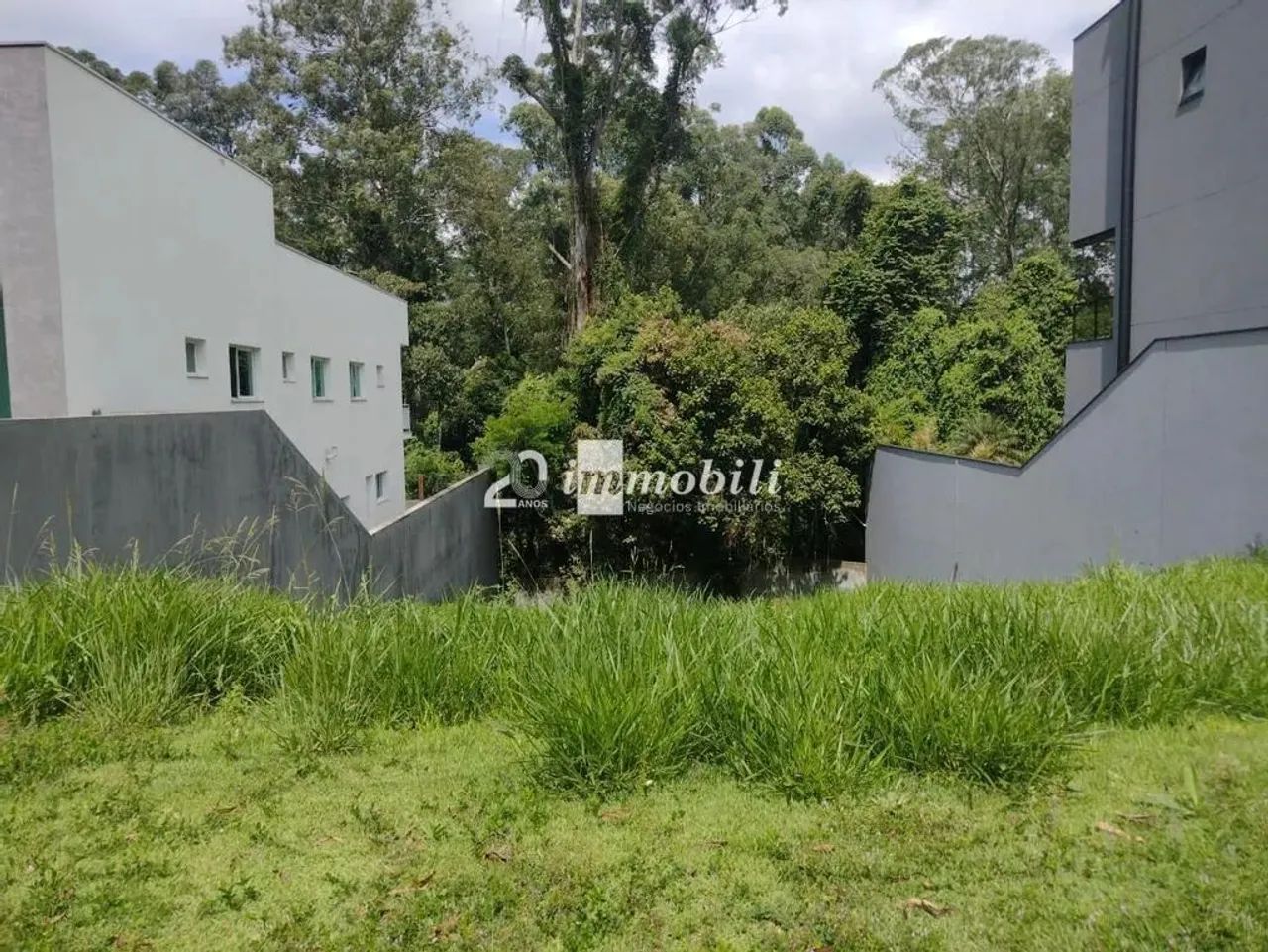 Terreno à venda em Cotia, Granja Viana, Condominio Reserva do Vianna