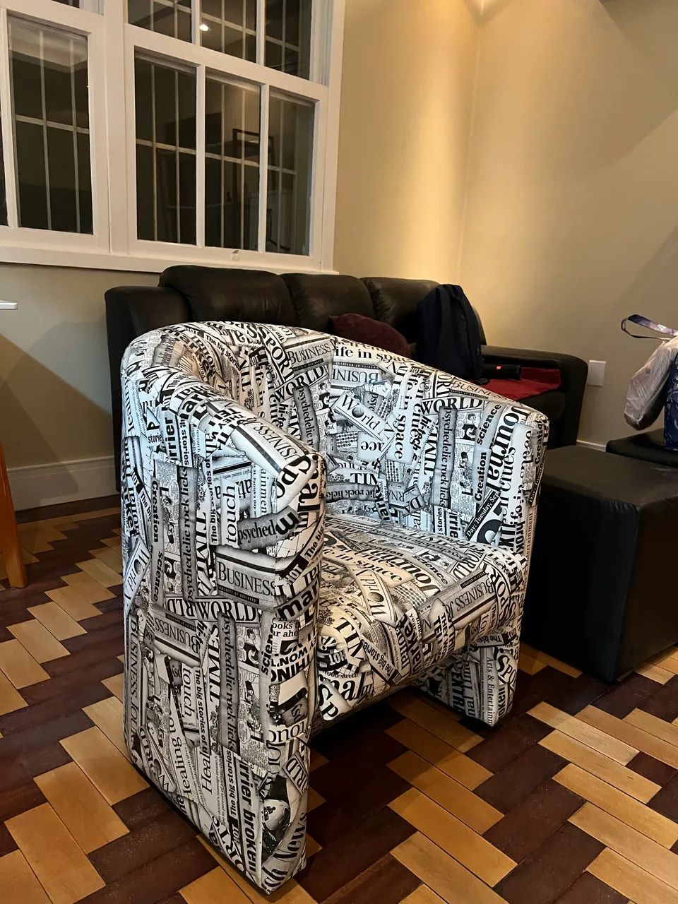Stylish armchair64352544800515120