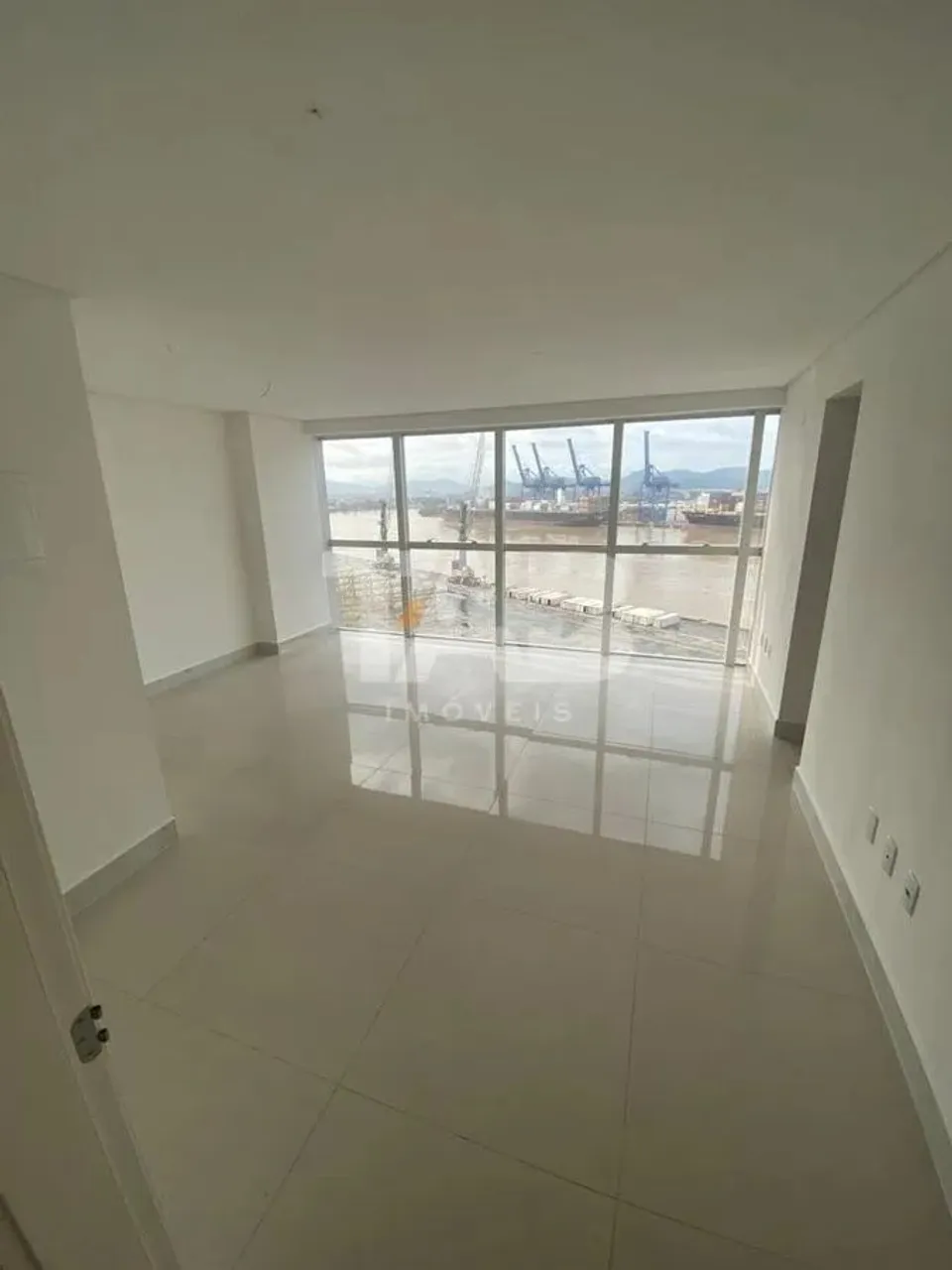 Sala comercial para locação no Edifício Lion Center
