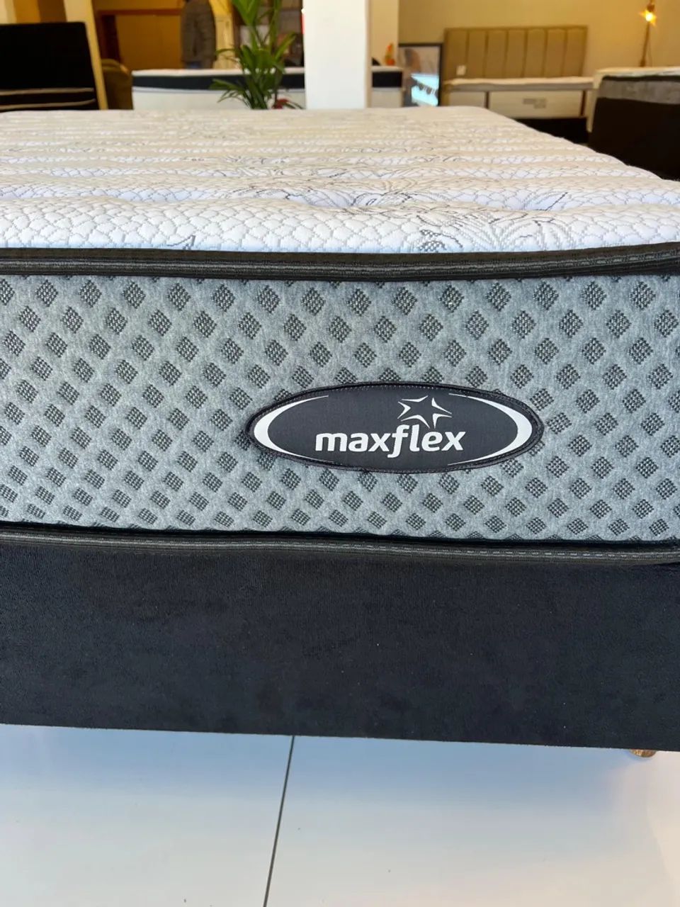 Cama Box de casal Queen Size Maxflex D33 Seminova - Foto 2