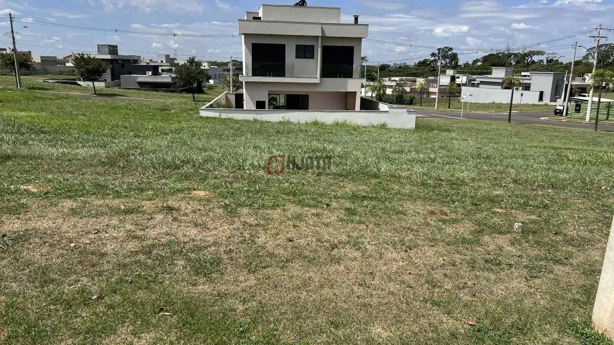 Terreno Condominio Terras de Alphaville 304m2 Próximo da Portaria