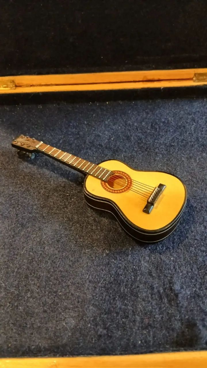 Miniatura de violão - Foto 4