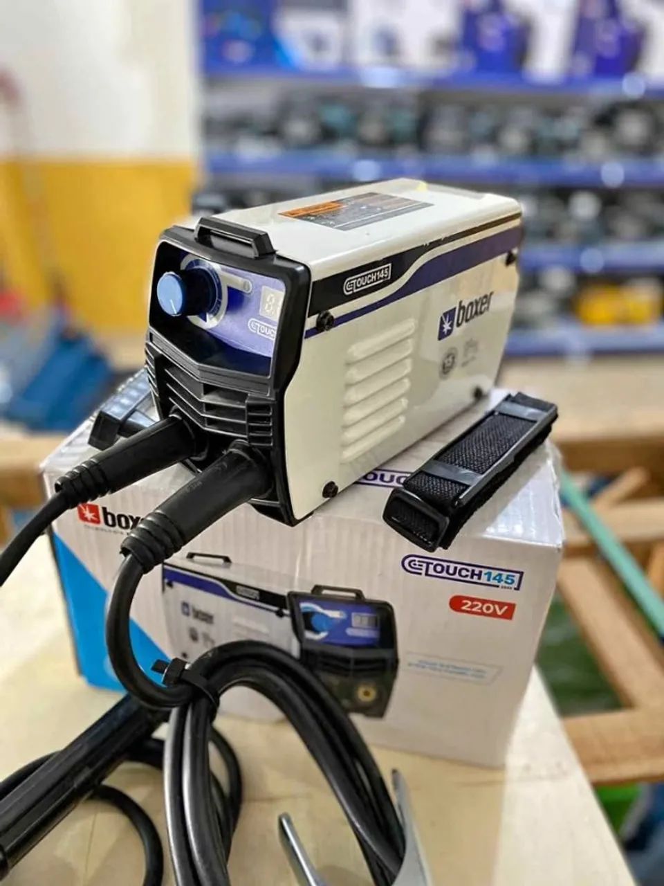 Máquina Inversora de solda touch145 de 140amp Boxer (Loja)