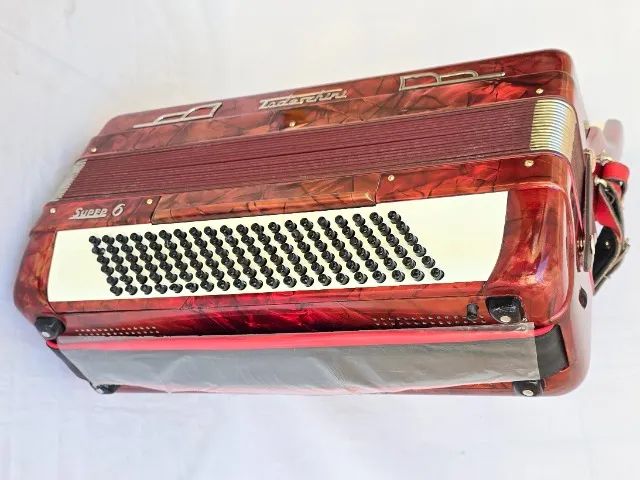 Acordeon 120 Baixos Todeschini Super 6 "Já Eletrificada" - Foto 3