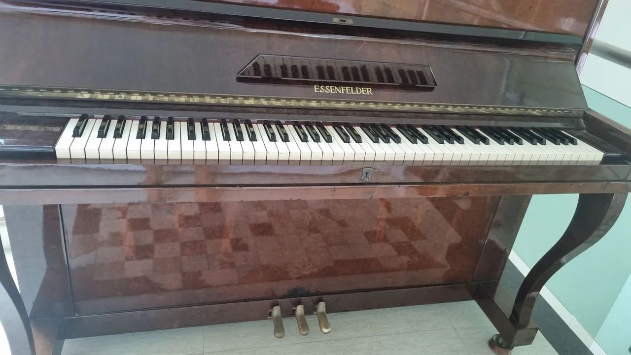 Piano de cauda em madeira maciça - Foto 2