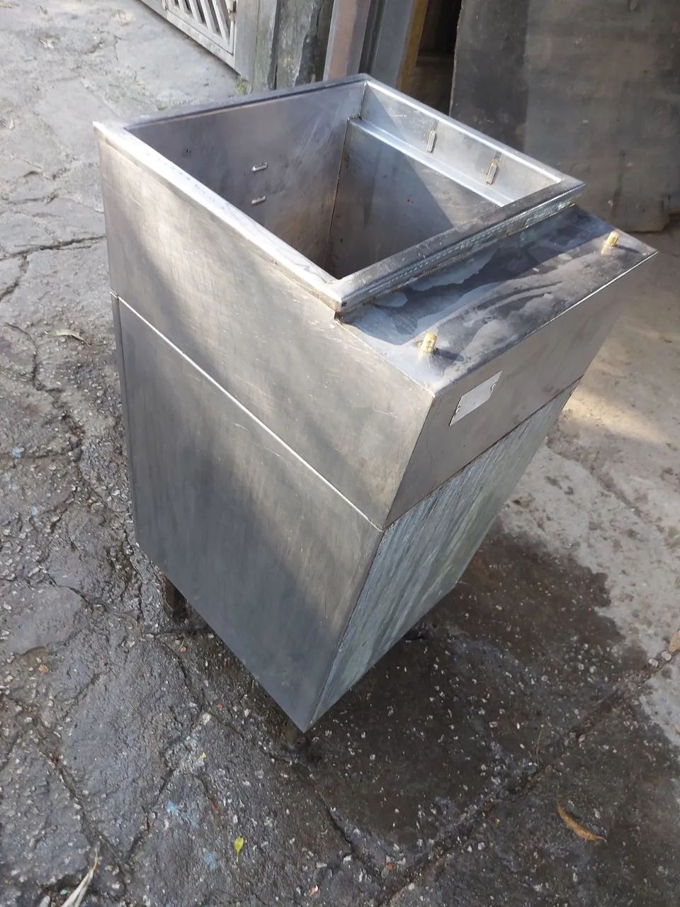 Fritadeira de Inox para restaurante salgados e fritas - Foto 2