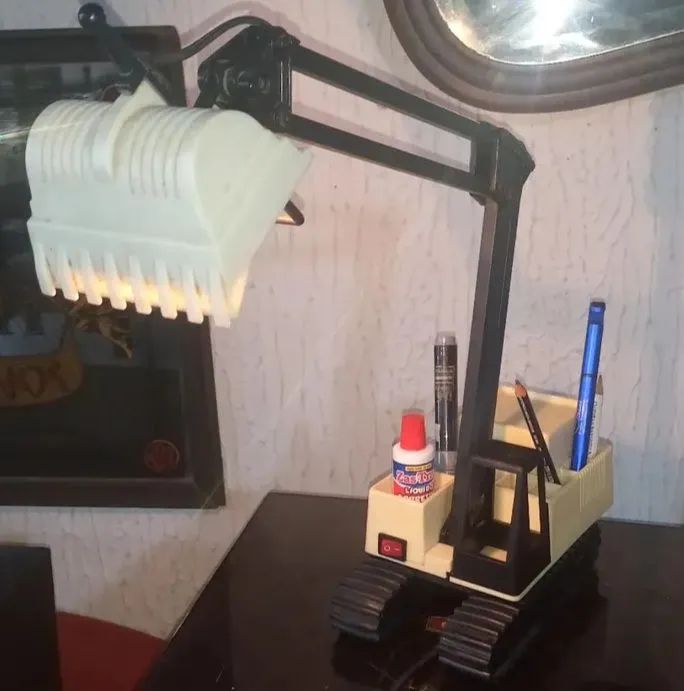 Luminária de mesa Retroescavadeira  - Foto 4