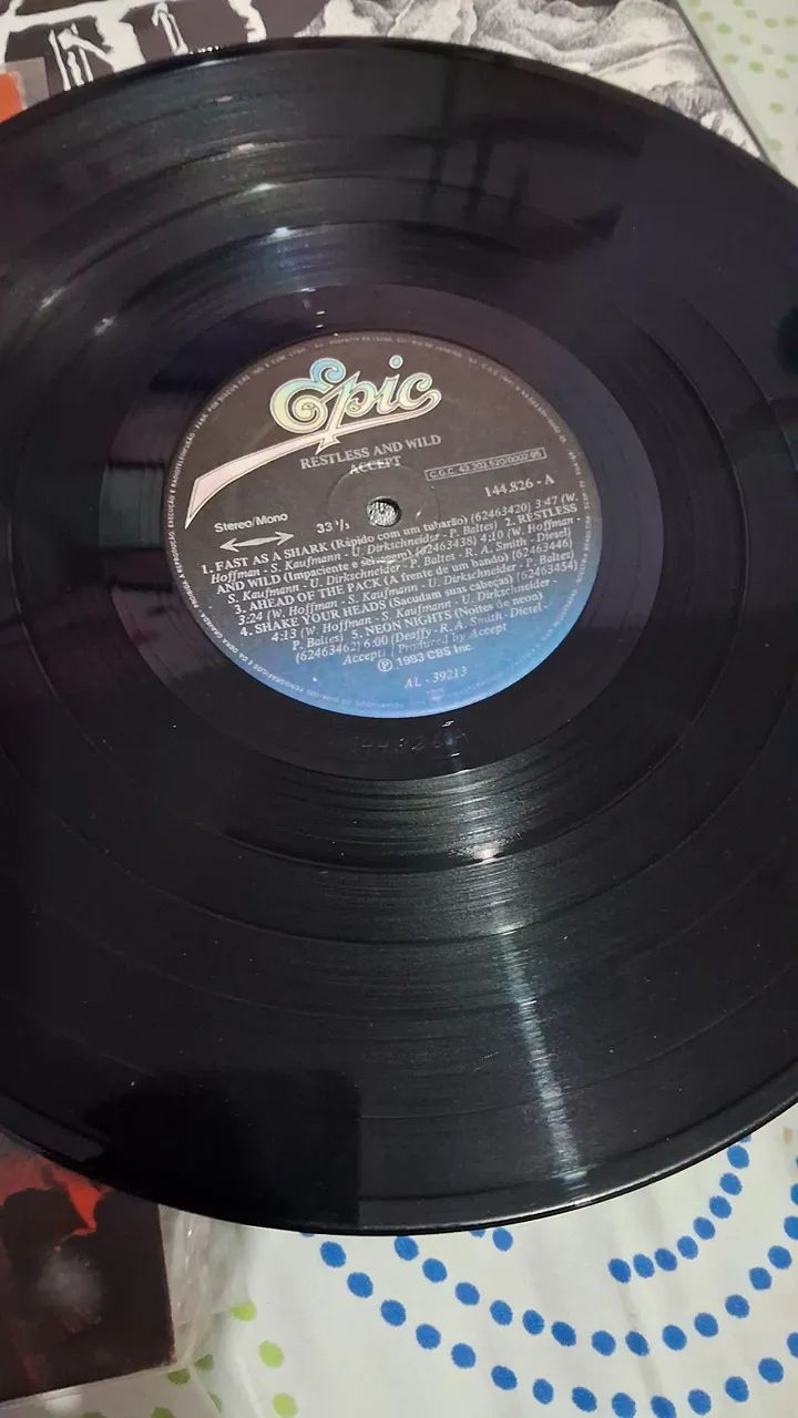 Disco vinil álbum "Restless and Wild" do Accept - Foto 4