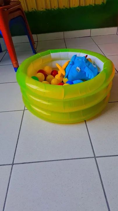 Piscina de Bolinhas Infantil - Diversão Garantida!