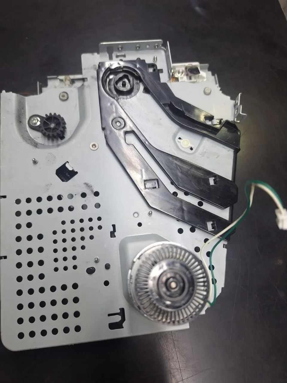 Lateral com jogo de engremagem e motor hp m12w  - Foto 2