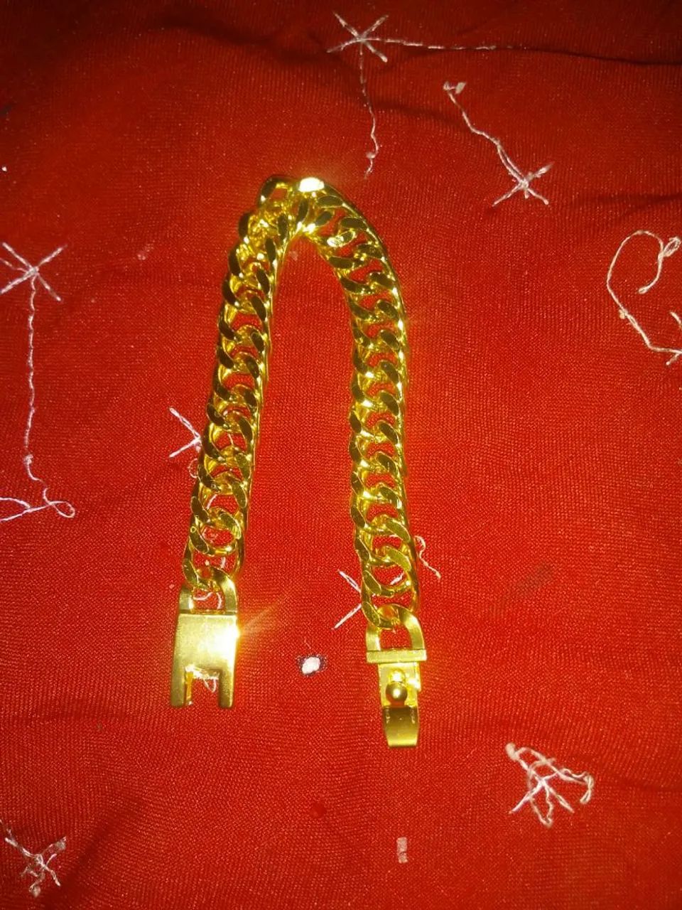 Pulseira dourada masculina com feixo cadeado*nova*! - Foto 2