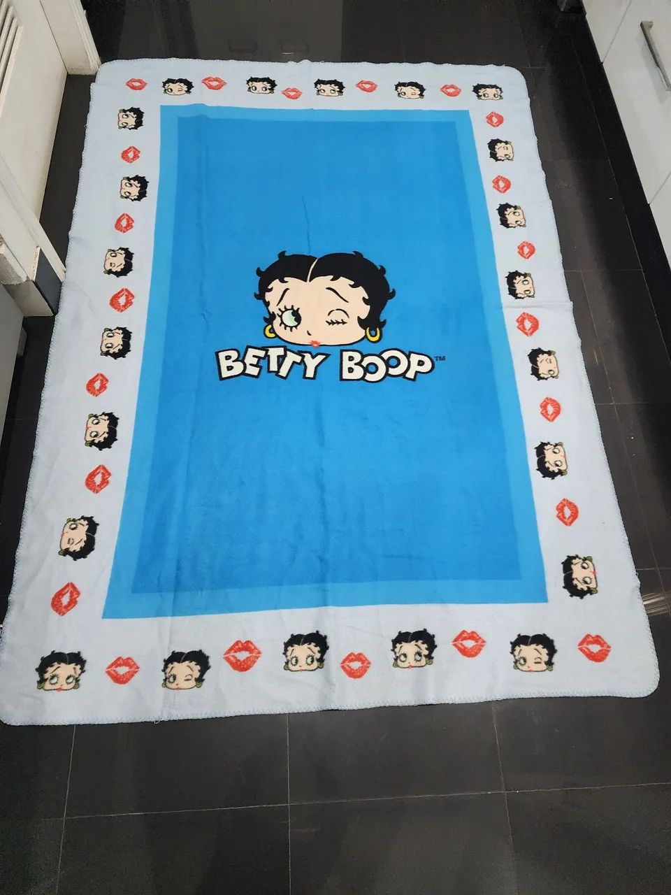 Manta solteiro soft Betty Boop - Conforto e Estilo!