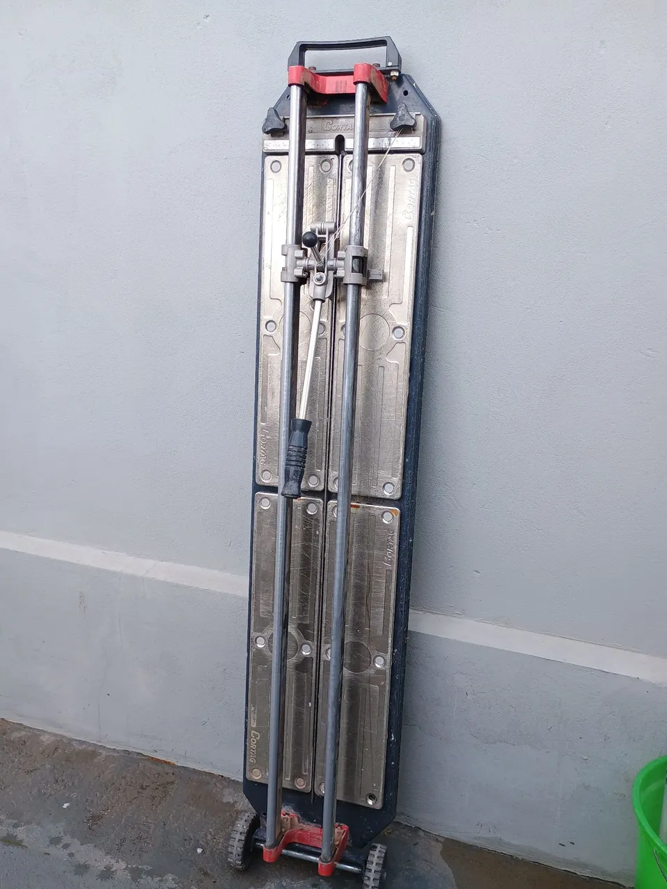 Riscadeira porcelanato 125 cortag reforçada semi nova 