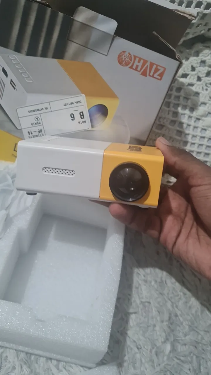 Mini Projetor Portátil