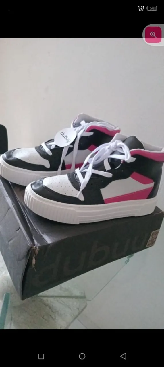 Tênis Dubuy Branco com Detalhes Rosa e Preto