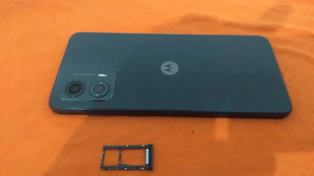 Carcaça do Moto G53 tampa traseira botões . 70