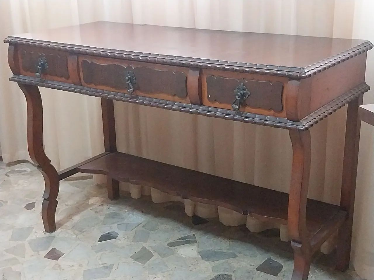 Aparador de época madeira maciça lindo64861632525827120