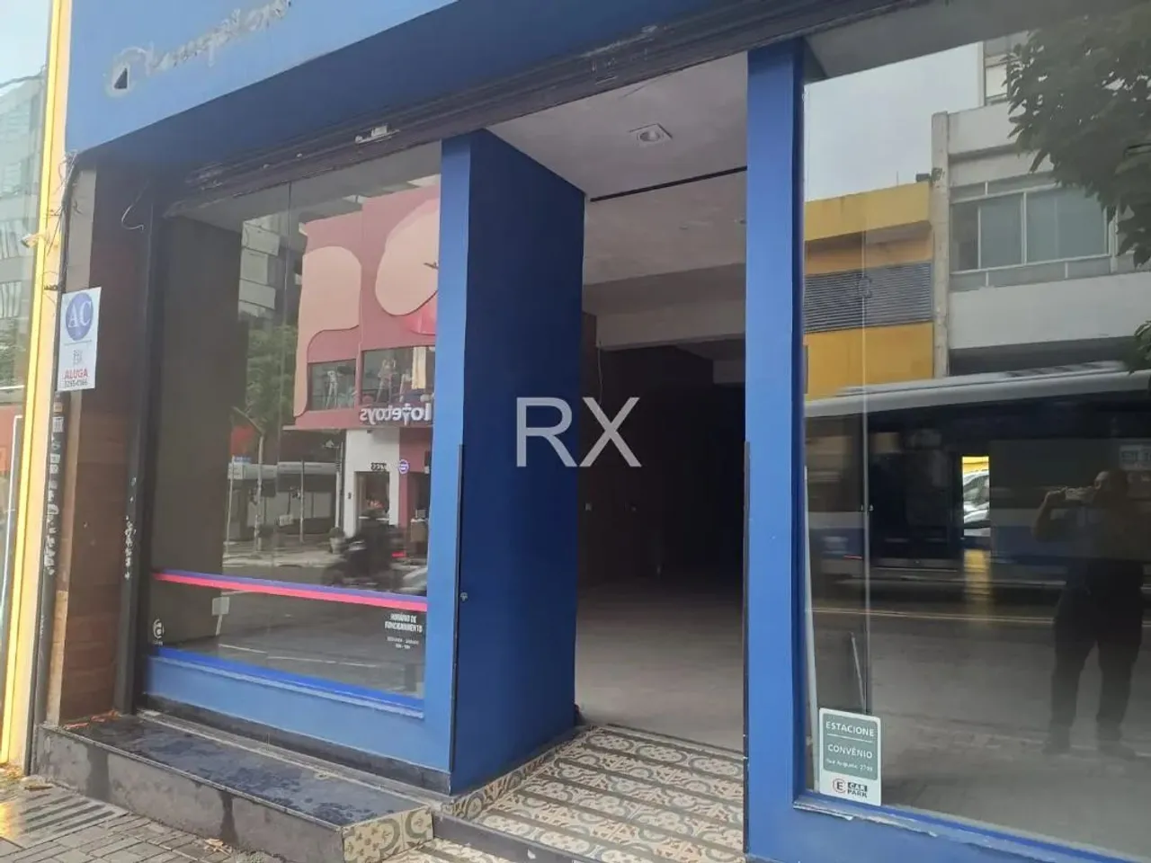 Loja Comercial Imponente para Locação na Rua Augusta 470 m², Fachada de 7 m, Ideal para N