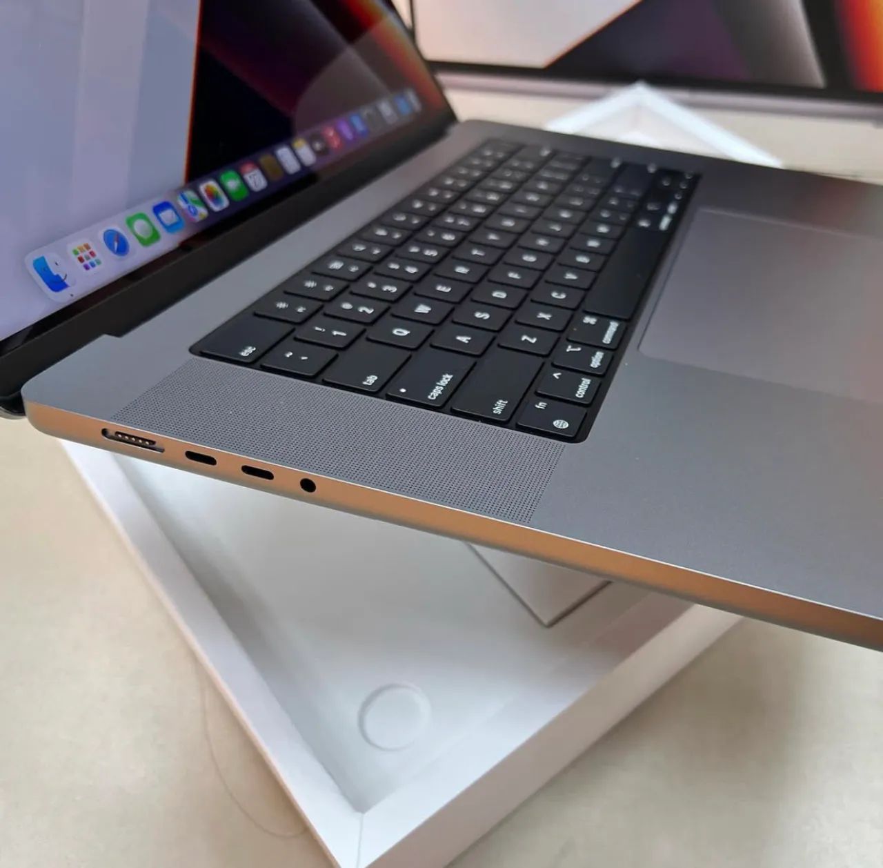 MacBook Pro 16 polegadas chip M1 PRO - Foto 2