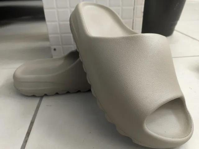 Chinelo Slide (Nuvem)