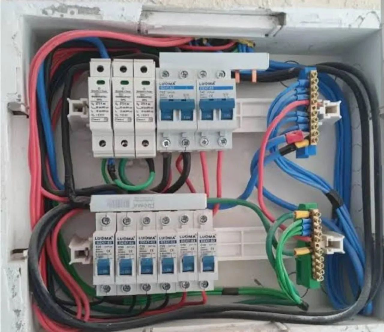 Eletricista com certificado  - Foto 2