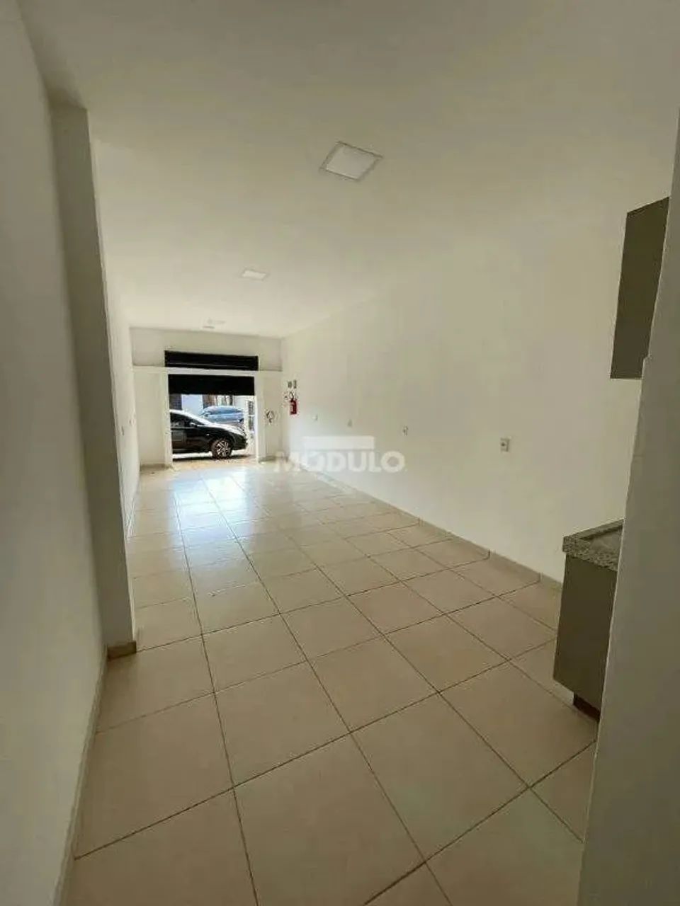 Cômodo comercial para locação no Bairro São Jorge
