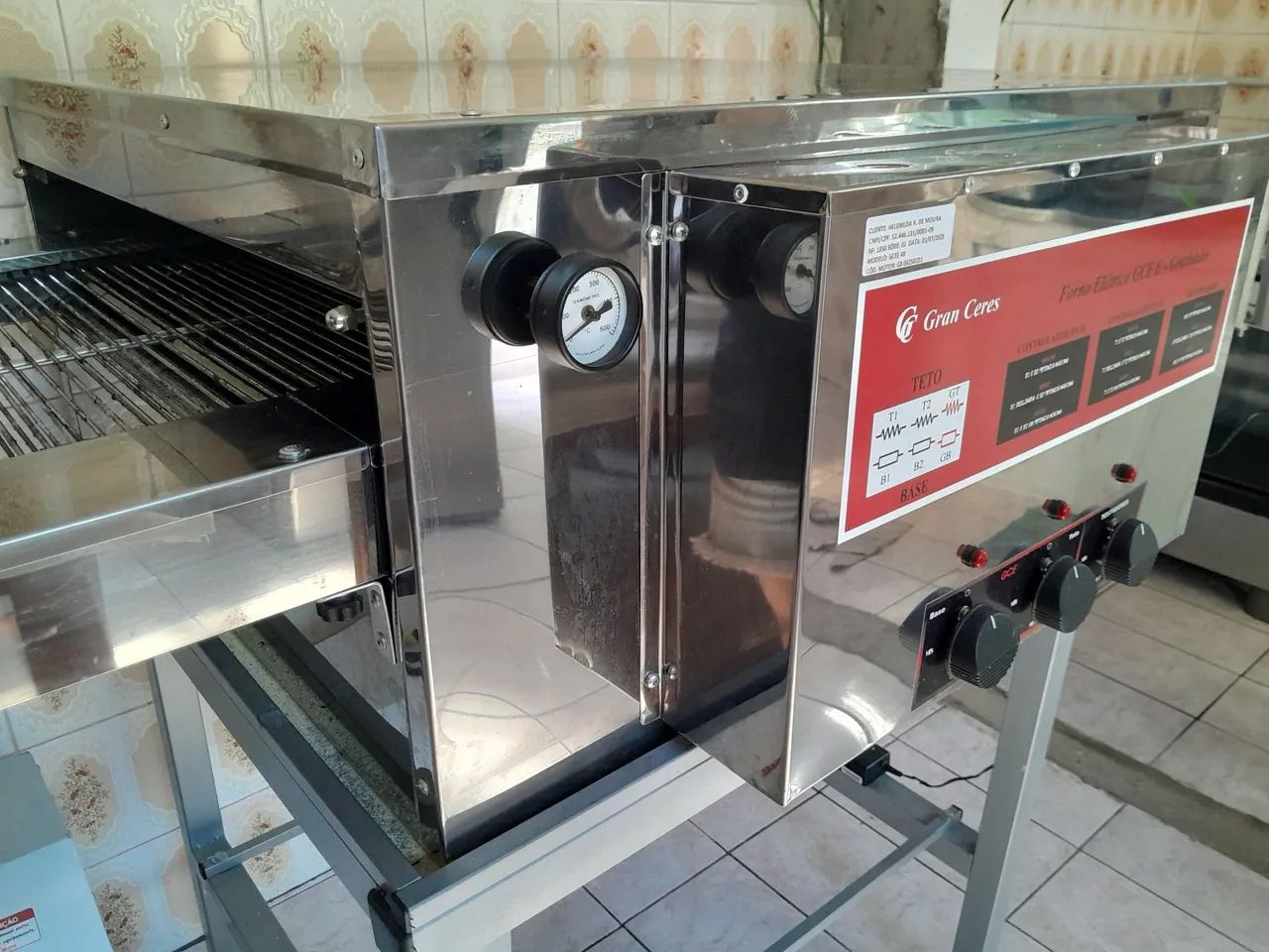 Forno de esteira marca Gran Ceres na garantia. Pouco uso com mesa  - Foto 4
