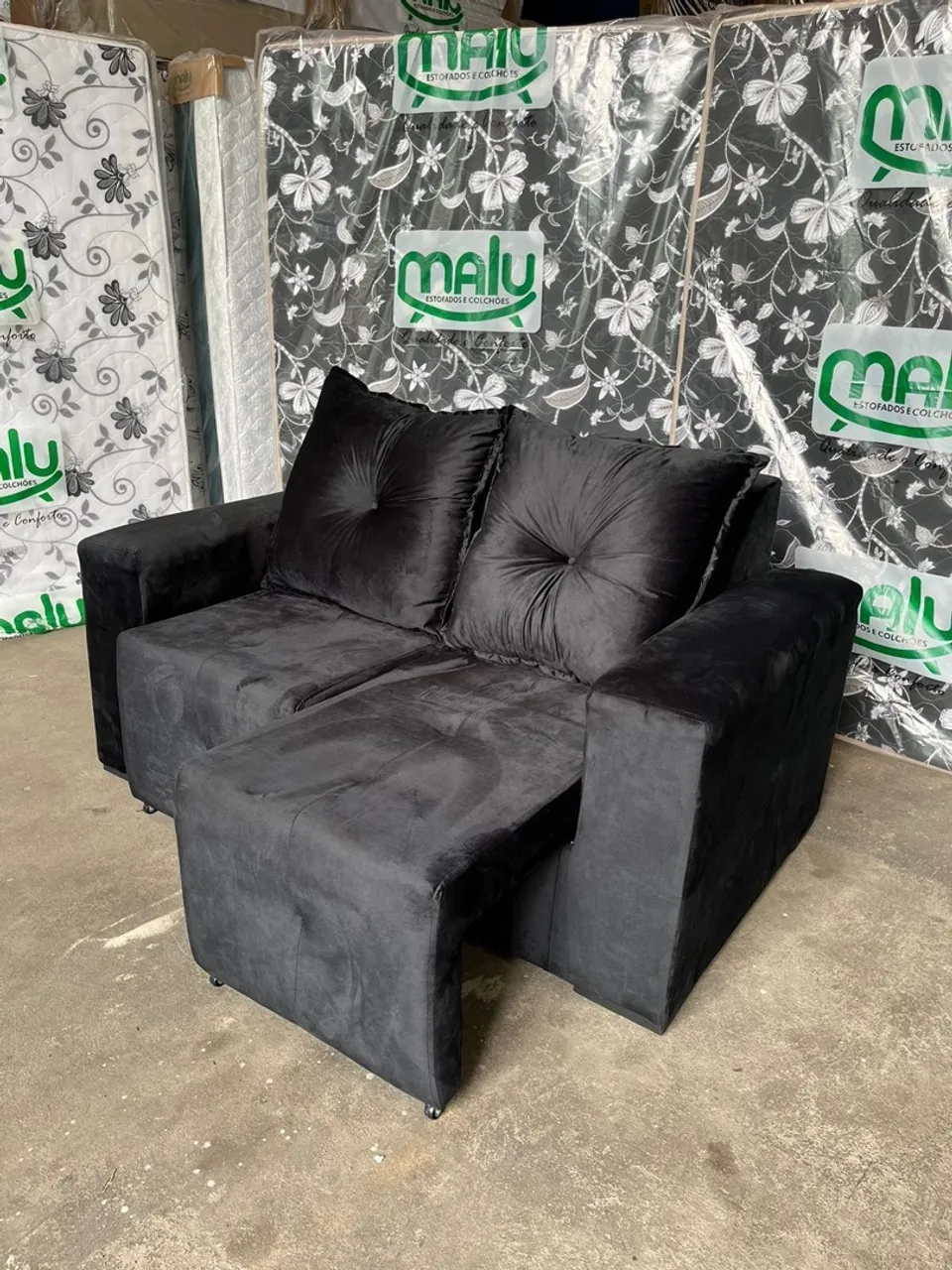 sofa retrátil 2 lugares R$ 799,00 almofadas soltas sofa ilhéus R$ 650,00