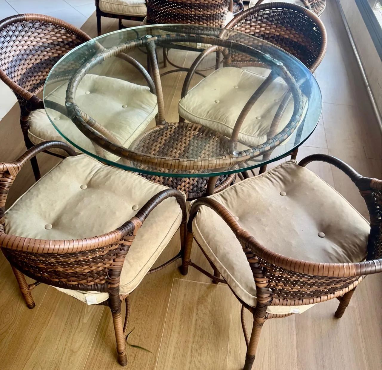 Conjunto de mesa e cadeiras para áreas externas 64840794988803120