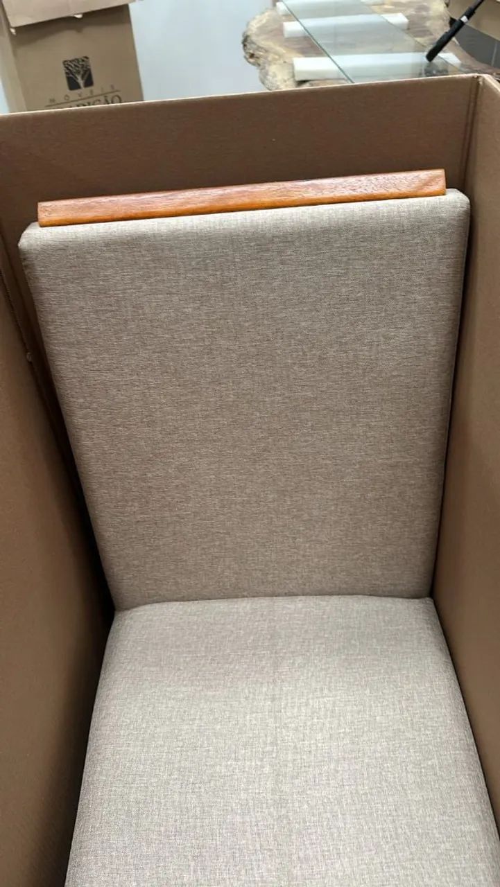 Cadeiras Estofadas novas - Foto 4