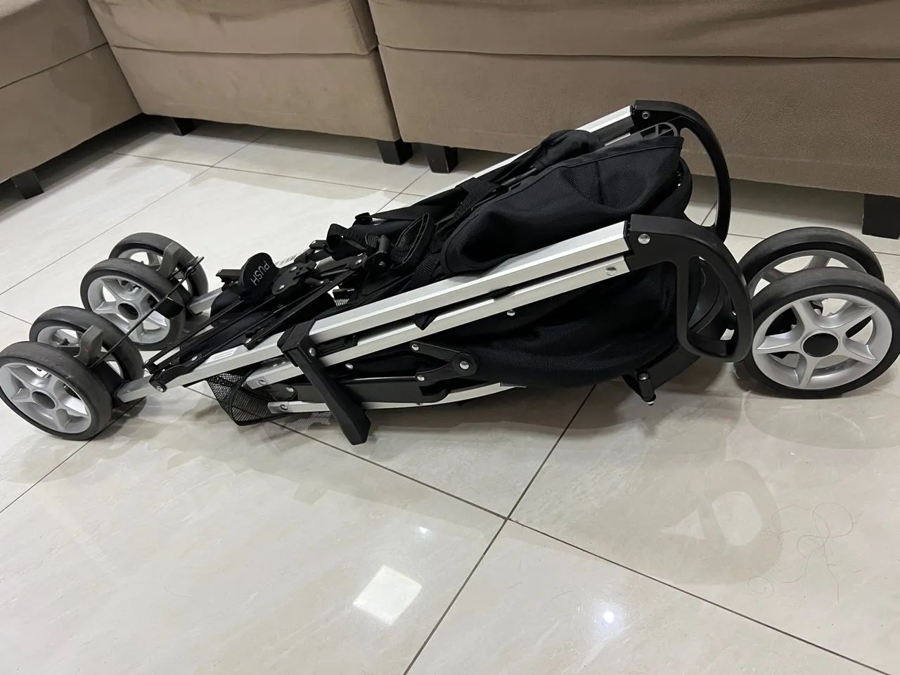 Carrinho de Bebê Dobrável Cosco - Foto 6