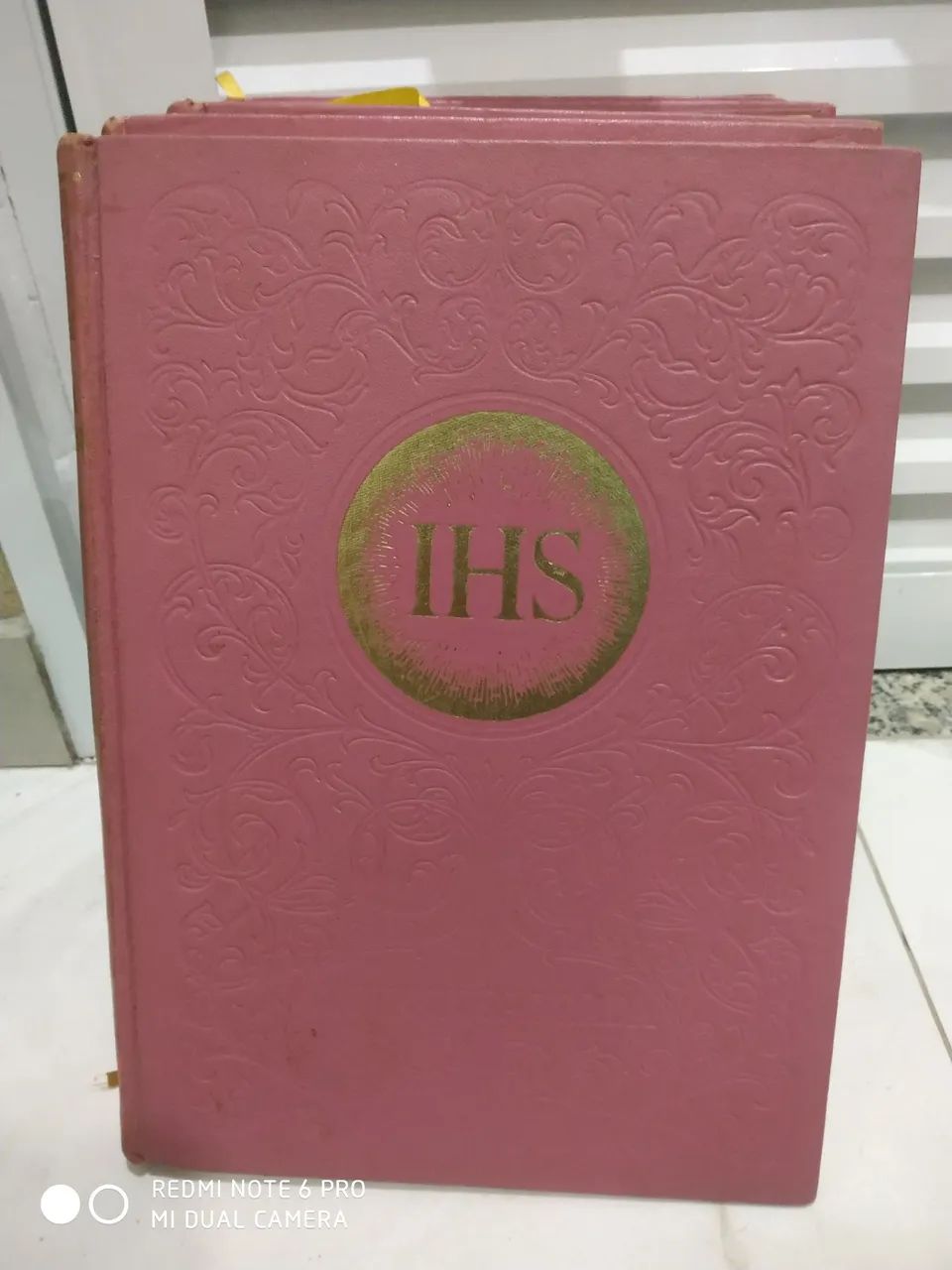 Coleção bíblia antiga em capa dura  religioso