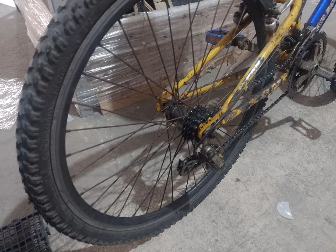 Bicicleta Aro 26 Com Amortecedor Traseiro e Frontal - Foto 4