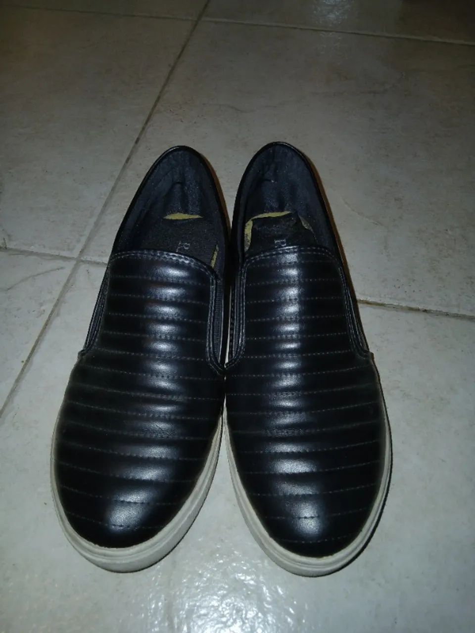 Slip on couro legitimo preto