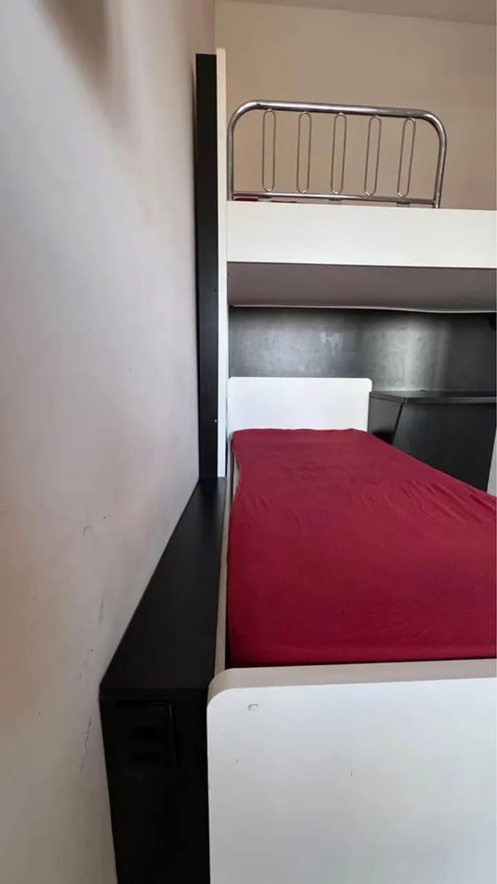 Functional triple-decker bed in good condition.64985860014978123