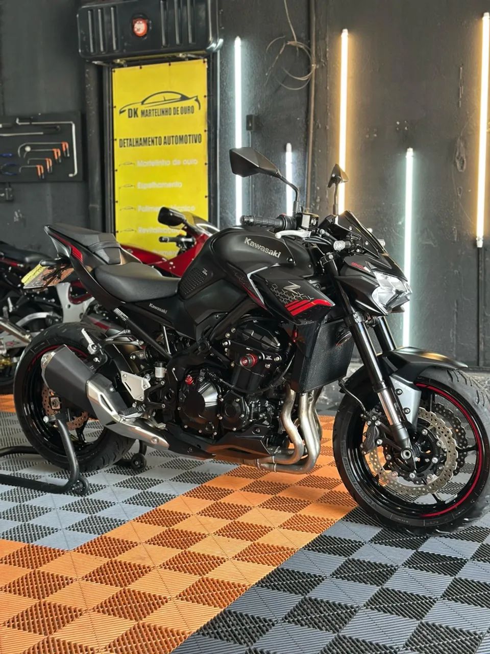 Kawasaki Z900 - Foto 5