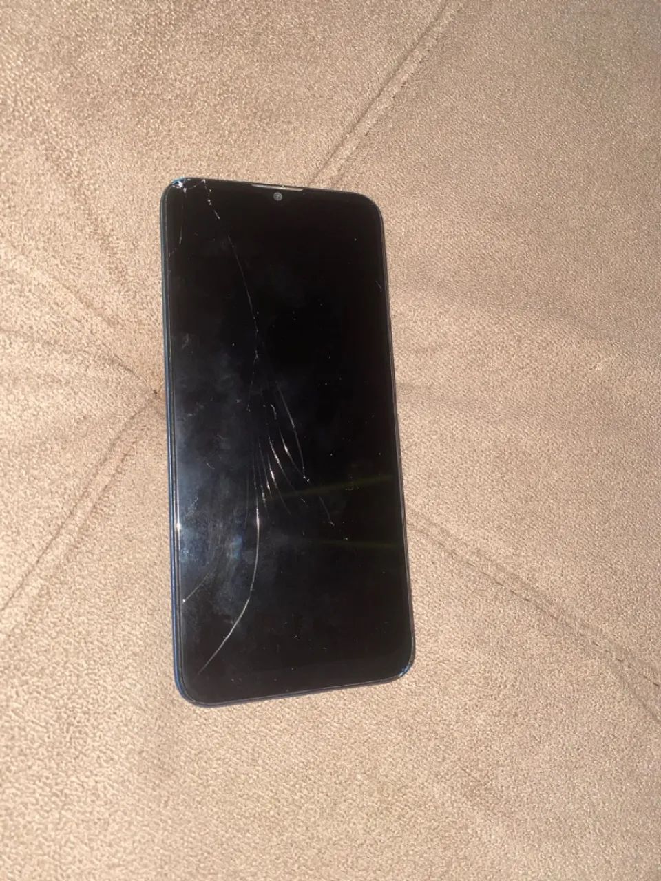 Moto g8 power lite (tela trincada) - Foto 2