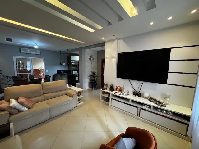 Casa com 3 dormitórios à venda, 176 m² por R$ 695.000 - Jardim Valparaíba